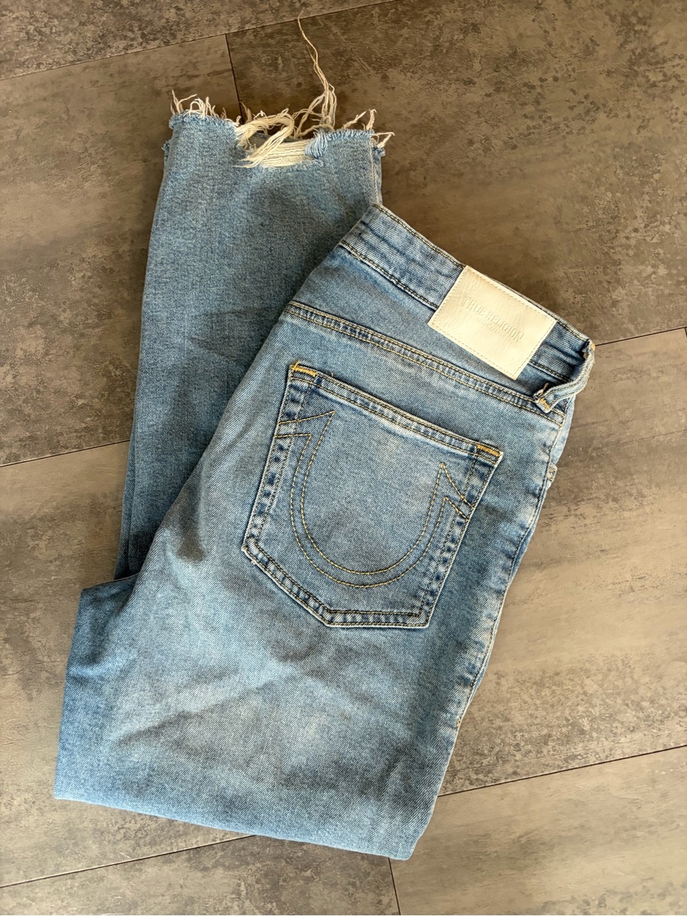 True Religion Starr high rise straight crop in size 30